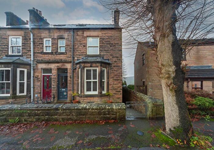 3 Bedroom House For Sale In Rutland Avenue, Matlock, DE4