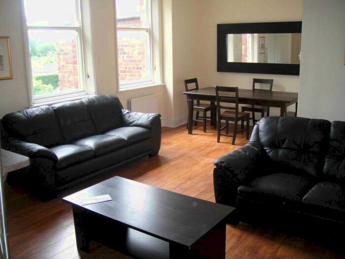 5 Bedroom Maisonette To Rent In Fairfield Road, Jesmond, Newcastle Upon Tyne, NE2