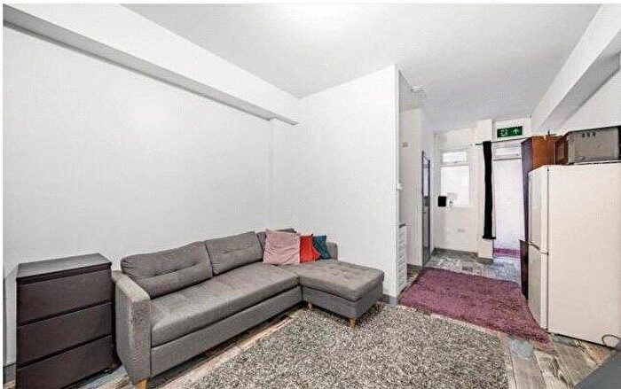 Apartment For Sale In Hornsey Road, London, N19