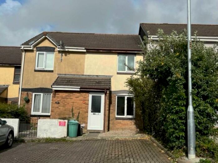 2 Bedroom Terraced House To Rent In Inney Close, PL17