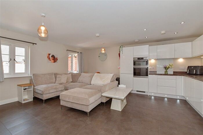 2 Bedroom Flat For Sale In Cornwell Avenue, Forge Wood, Crawley, West Sussex, RH10