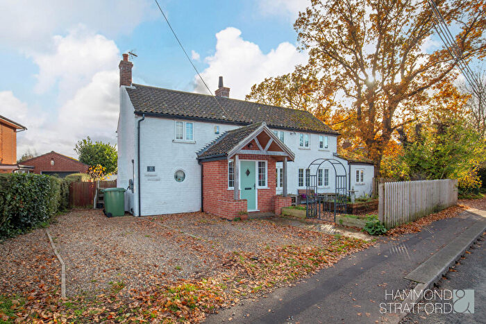 4 Bedroom Detached House For Sale In Mill Road, Hethersett, NR9