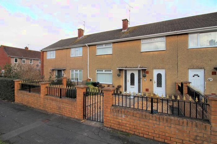 3 Bedroom Terraced House To Rent In Warwick Road, Keynsham, Bristol, BS31