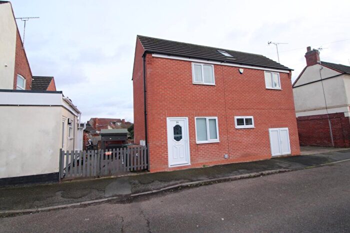 2 Bedroom Detached House To Rent In Dominion Road, Derbyshire, Swadlincote, DE11