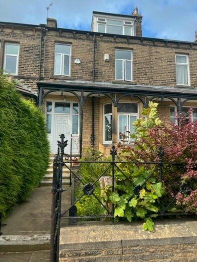 5 Bedroom Terraced House To Rent In Grange Road, Bradford, West Yorkshire, BD15