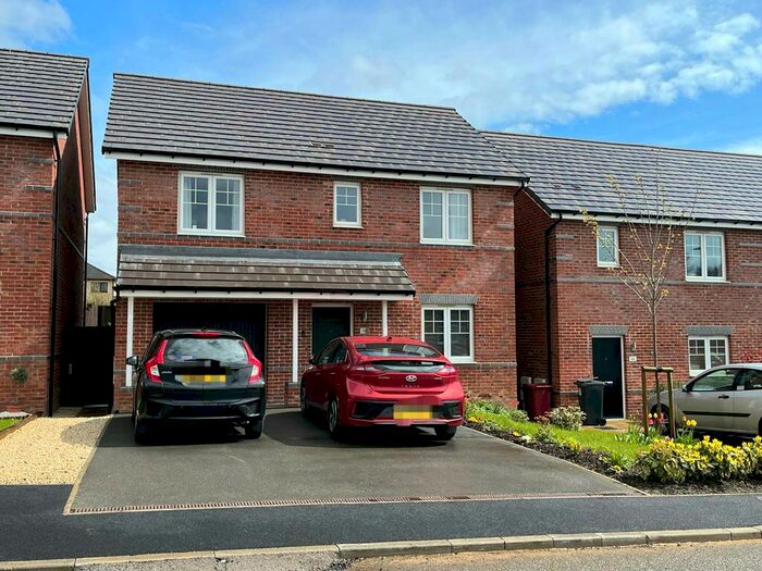 4 Bedroom House To Rent In White Ash Road, South Normanton, Alfreton, DE55