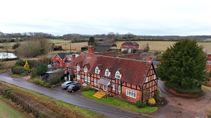 4 Bedroom Barn Conversion For Sale In The Green, Snitterfield, Stratford-Upon-Avon, CV37
