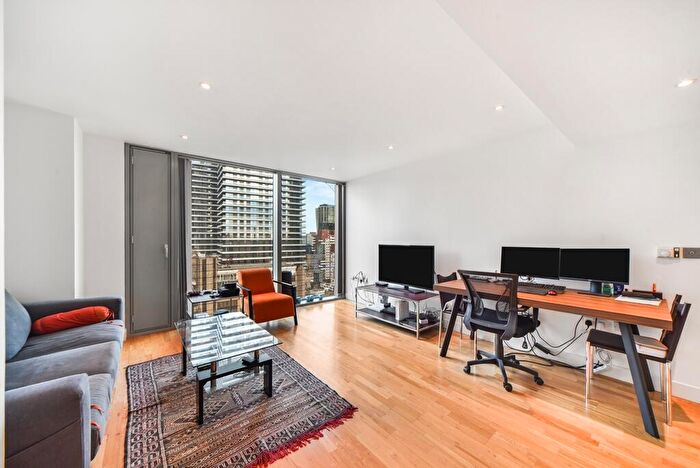 1 Bedroom Flat To Rent In Landmark East, Marsh Wall, E14