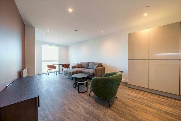 1 Bedroom Flat To Rent In Thurlow Street, London, SE17