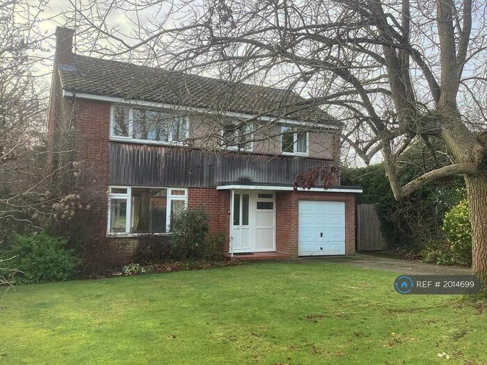 4 Bedroom Detached House To Rent In Barns Dene, Harpenden, AL5