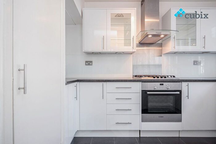 1 Bedroom Flat To Rent In Earlsfield Road, London, SW18