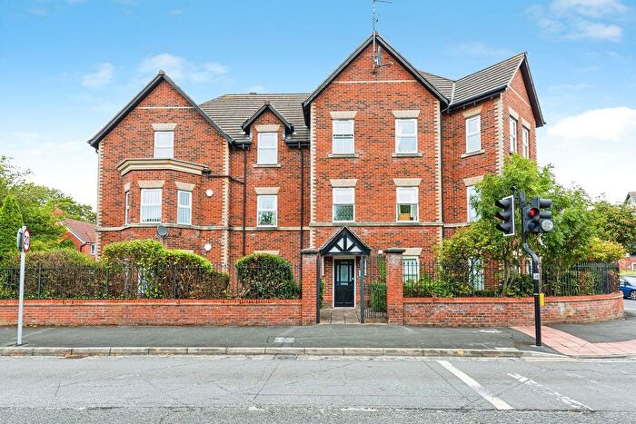 2 Bedroom Flat For Sale In Farriers Way, Poulton-Le-Fylde, FY6