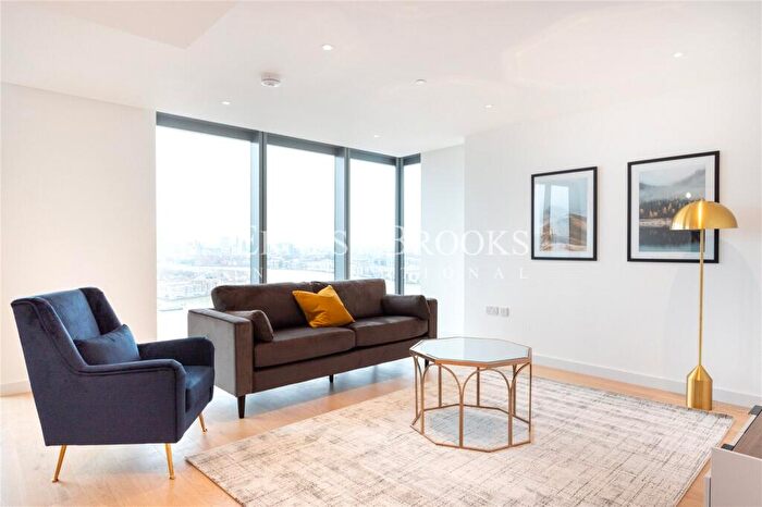 2 Bedroom Apartment To Rent In Landmark Pinnacle, Canary Wharf, E14