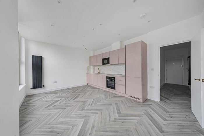 1 Bedroom Apartment To Rent In Flat Telegraph House, - Hythe Street, Dartford, Kent, DA1