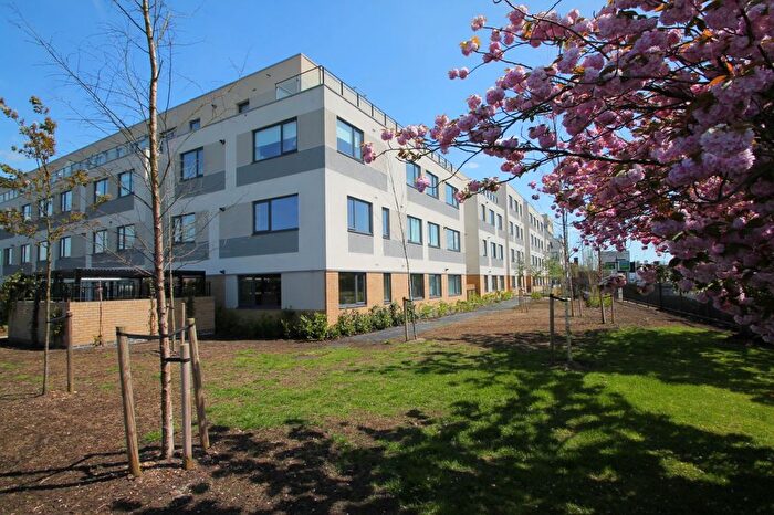 2 Bedroom Flat To Rent In West Plaza, Town Lane, Stanwell, Staines-Upon-Thames, Middlesex, TW19