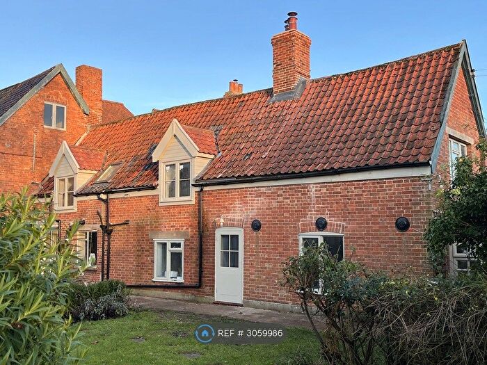 3 Bedroom Semi-Detached House To Rent In Bungay Road, Beccles, NR34