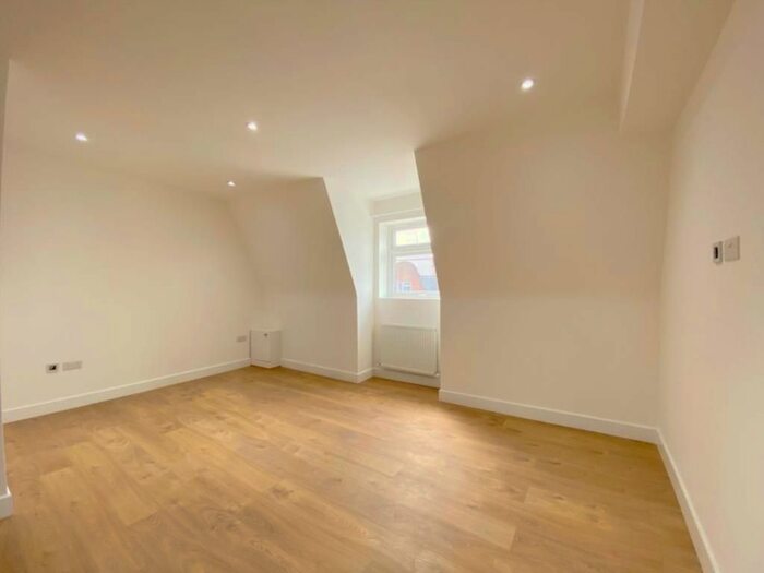 Studio To Rent In High Street, Wealdstone, Middlesex, HA3