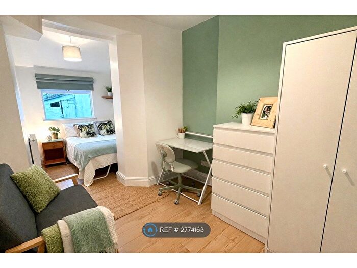 7 Bedroom Terraced House To Rent In Killigrew Street, Falmouth, TR11