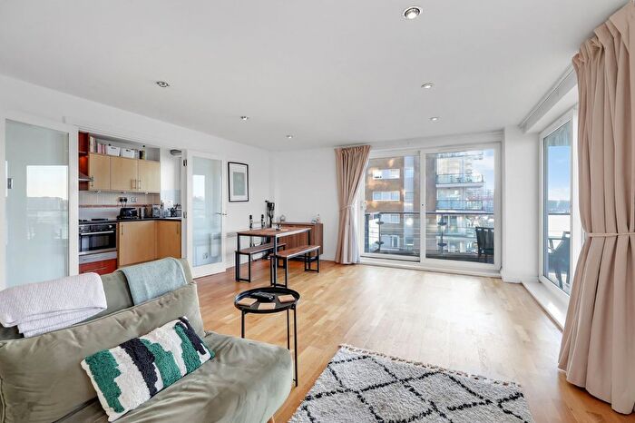 2 Bedroom Flat To Rent In Dolphin House, Smugglers Way, SW18