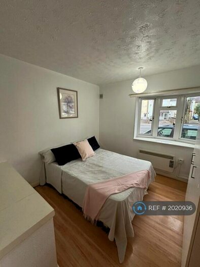 1 Bedroom Flat To Rent In Summerhill Road, Bristol, BS5