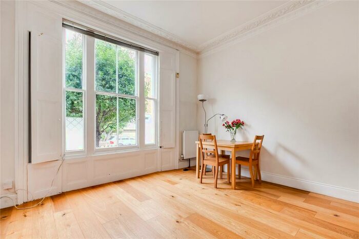 1 Bedroom Terraced House To Rent In Oakley Road, De Beauvoir, Islington, London, N1