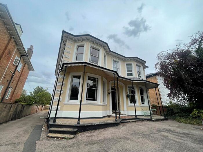 2 Bedroom Apartment To Rent In Kenilworth Road, Leamington Spa, CV32