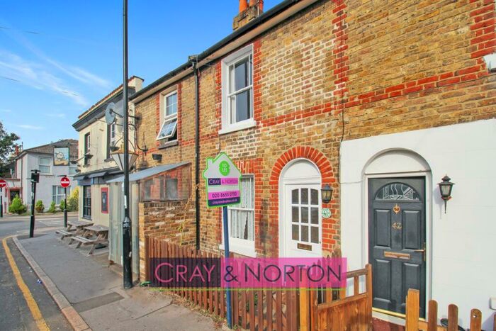 2 Bedroom House To Rent In Laud Street, Croydon, CR0