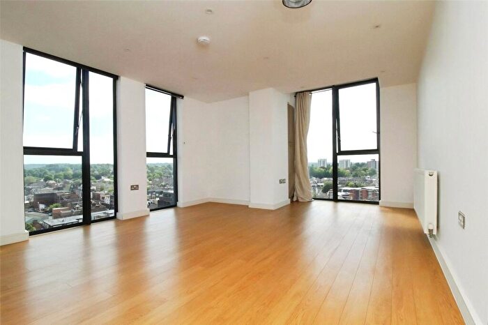 1 Bedroom Apartment To Rent In Masons Avenue, Croydon, CR0