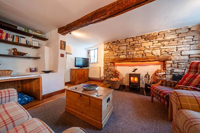 3 Bedroom Cottage For Sale In Queens Cottage, Dent, LA10