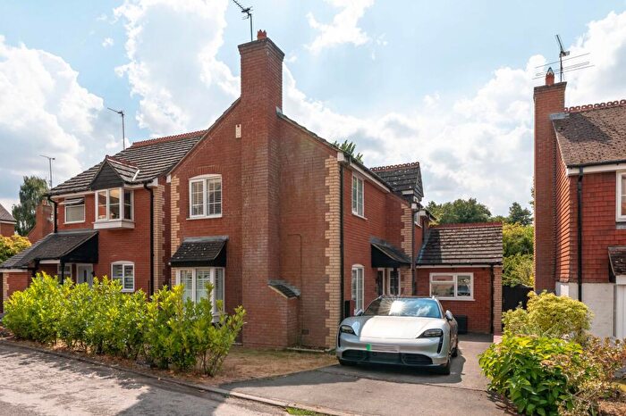 3 Bedroom Detached House For Sale In Yeftly Drive, Littlemore, OX4