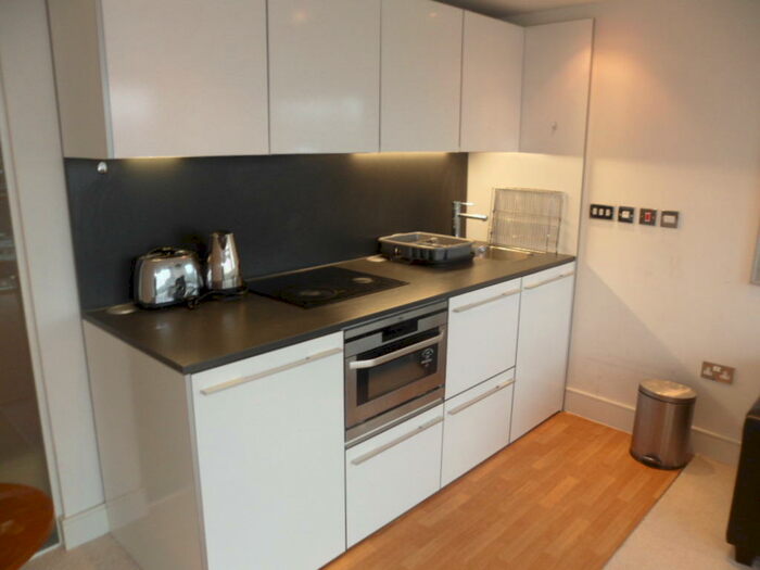 1 Bedroom Apartment To Rent In Litmus Building, City Centre, NG1