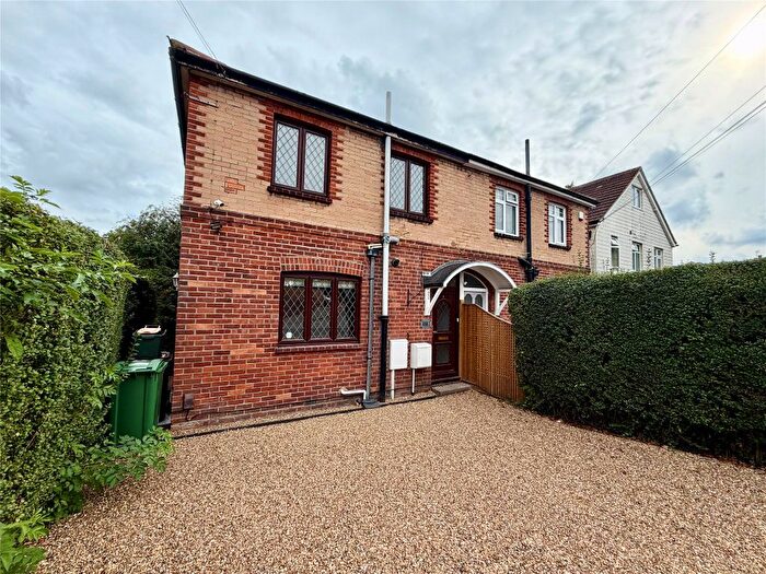 4 Bedroom Semi Detached House To Rent In East Cliff Road, Tunbridge Wells, Kent, TN4