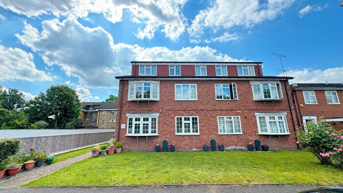 1 Bedroom Flat To Rent In Bucklers Way, Carshalton, Surrey, SM5