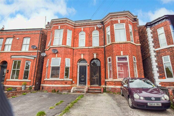 Flat To Rent In Victoria Crescent, Eccles, Manchester, Greater Manchester, M30