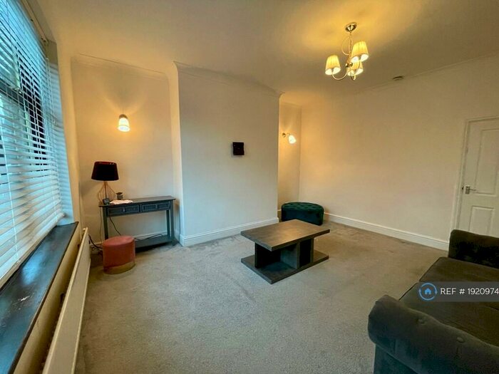 3 Bedroom Terraced House To Rent In Moorside Road, Bradford, BD2
