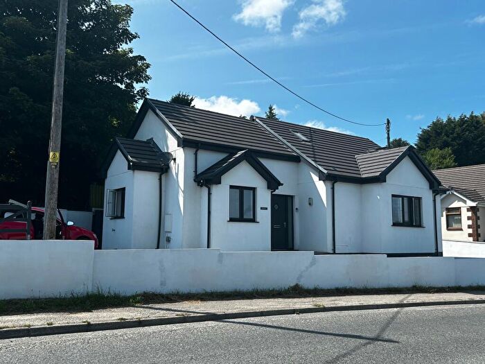 4 Bedroom Bungalow To Rent In Penwithick, PL26