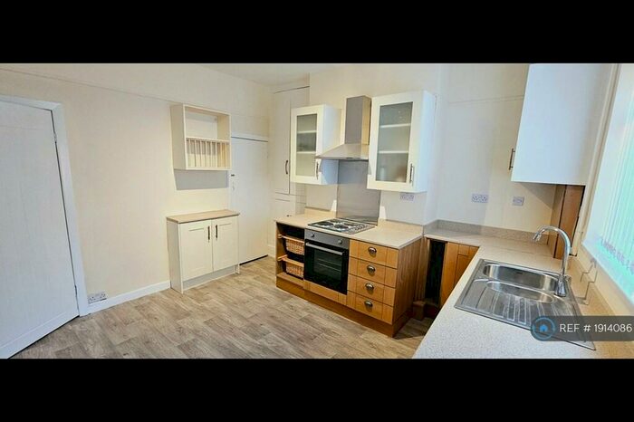 2 Bedroom End Of Terrace House To Rent In Hartley Street, Mexborough, S64