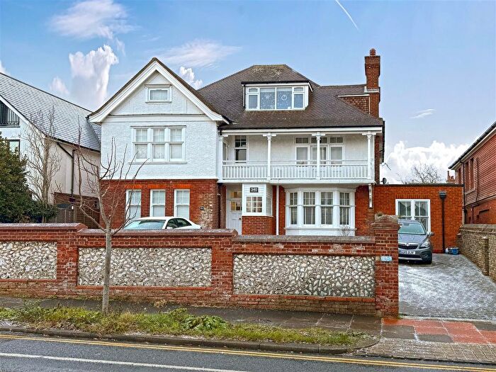 2 Bedroom Flat To Rent In Dyke Road, Brighton, BN1