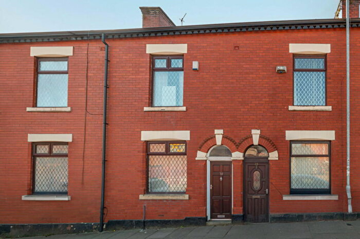 3 Bedroom Terraced House For Sale In Rochdale Road, Heywood, OL10
