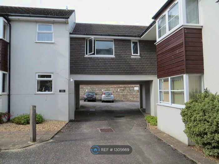1 Bedroom Flat To Rent In Jubilee Court, Dorchester DT1