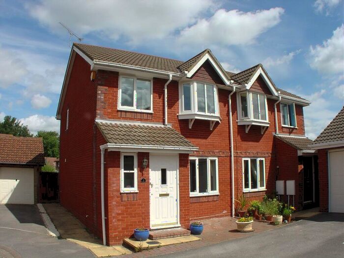 3 Bedroom Semi-Detached House To Rent In Chesterton Place, Whiteley, Fareham, PO15