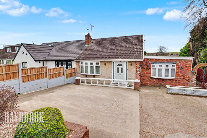 3 Bedroom Bungalow For Sale In Pontefract Road, Lundwood, S71