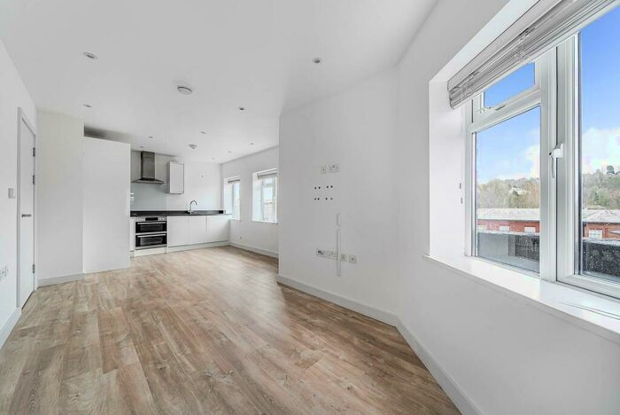 1 Bedroom Flat To Rent In Bury Fields, Guildford, GU2