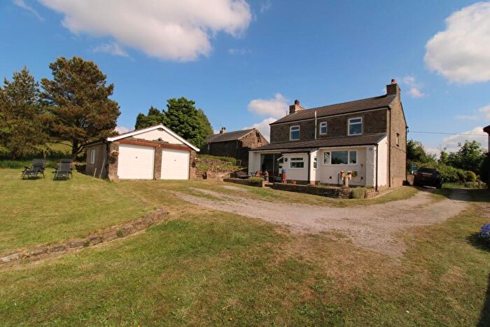3 Bedroom Detached House For Sale In Pickup Bank, Darwen, BB3