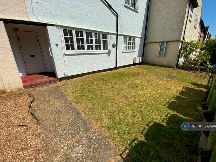 2 Bedroom Flat To Rent In Granby Road, Eltham, SE9