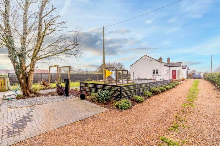 3 Bedroom Cottage For Sale In Hobhole Bank, Fishtoft, Boston, PE22