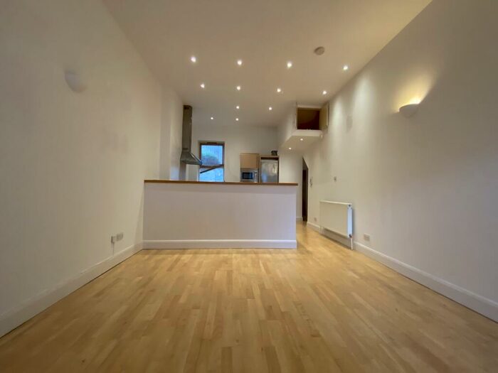 1 Bedroom Apartment To Rent In Milkwood Road, Herne Hill, London, SE24