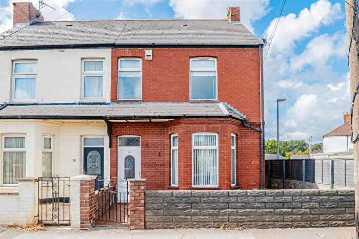 3 Bedroom Semi-detached House For Sale In Coldbrook Road East, Barry, CF63