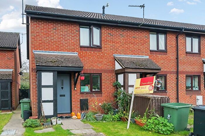 2 Bedroom End Of Terrace House For Sale In Didcot, Oxfordshire, OX11