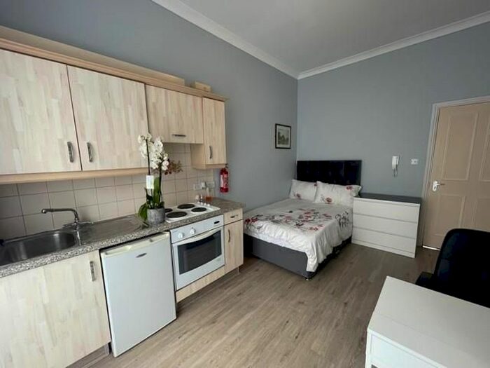 Studio To Rent In Gloucester Place, Marylebone, London, NW1